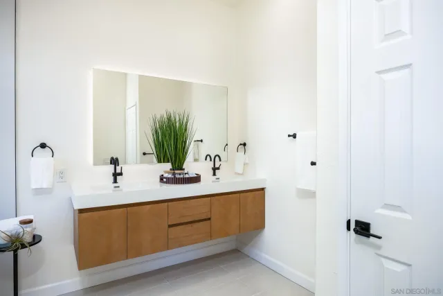 $1,199,999 | 1789 Clydesdale Court, Oceanside, CA 92057