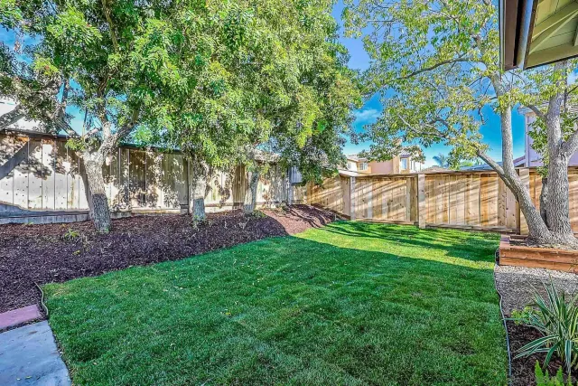 $1,199,999 | 1789 Clydesdale Court, Oceanside, CA 92057