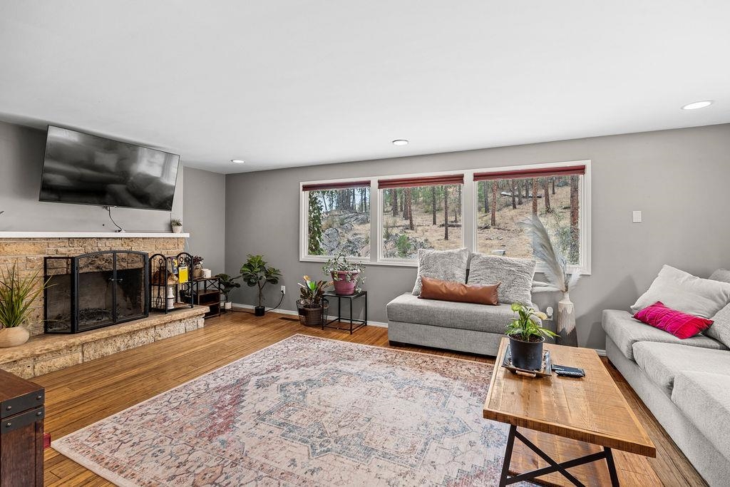 12620 North Nine Mile Road Nine Mile Falls, WA 99026 - Photo 5 of 50