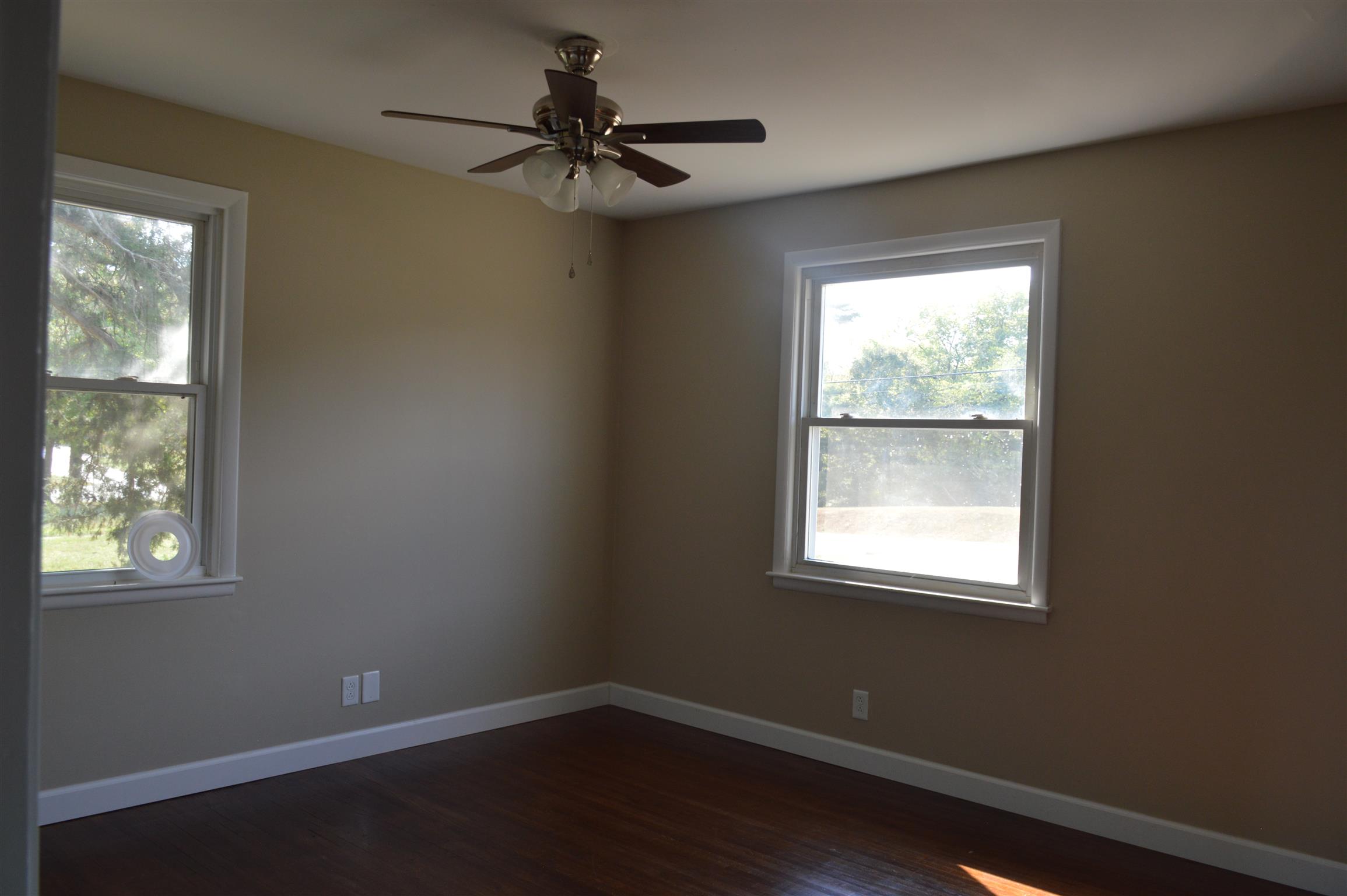 229 Edmondson Ferry Road Clarksville, TN 37040 - Photo 19 of 25 Gallery Image 19