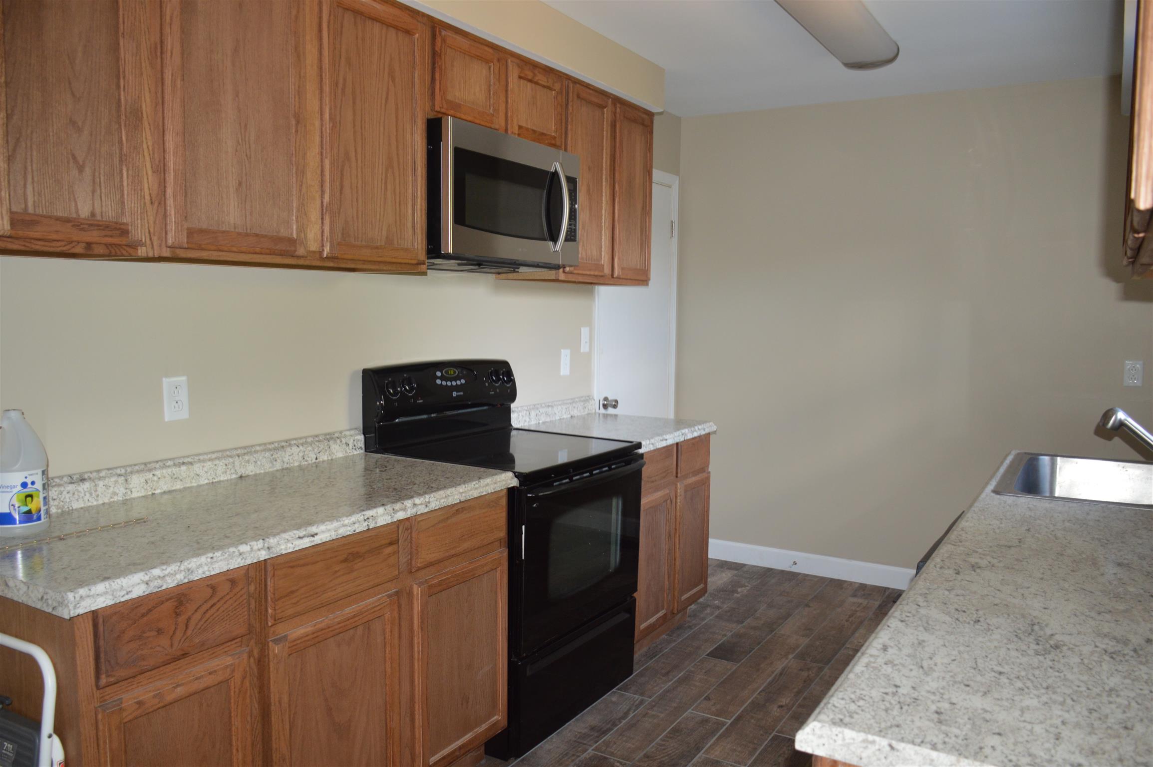 229 Edmondson Ferry Road Clarksville, TN 37040 - Photo 23 of 25 Gallery Image 23
