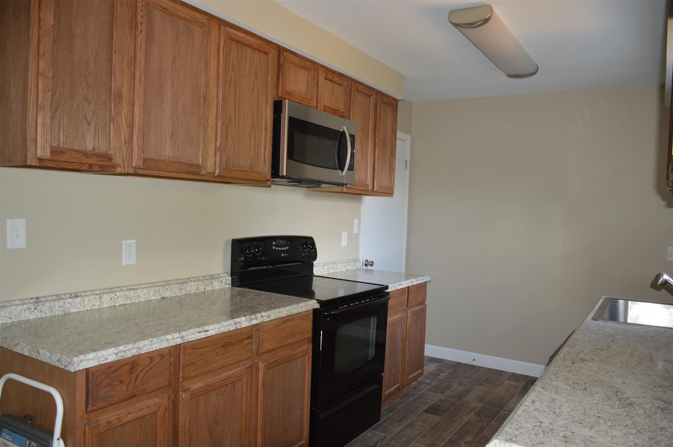 229 Edmondson Ferry Road Clarksville, TN 37040 - Photo 6 of 25 Gallery Image 6