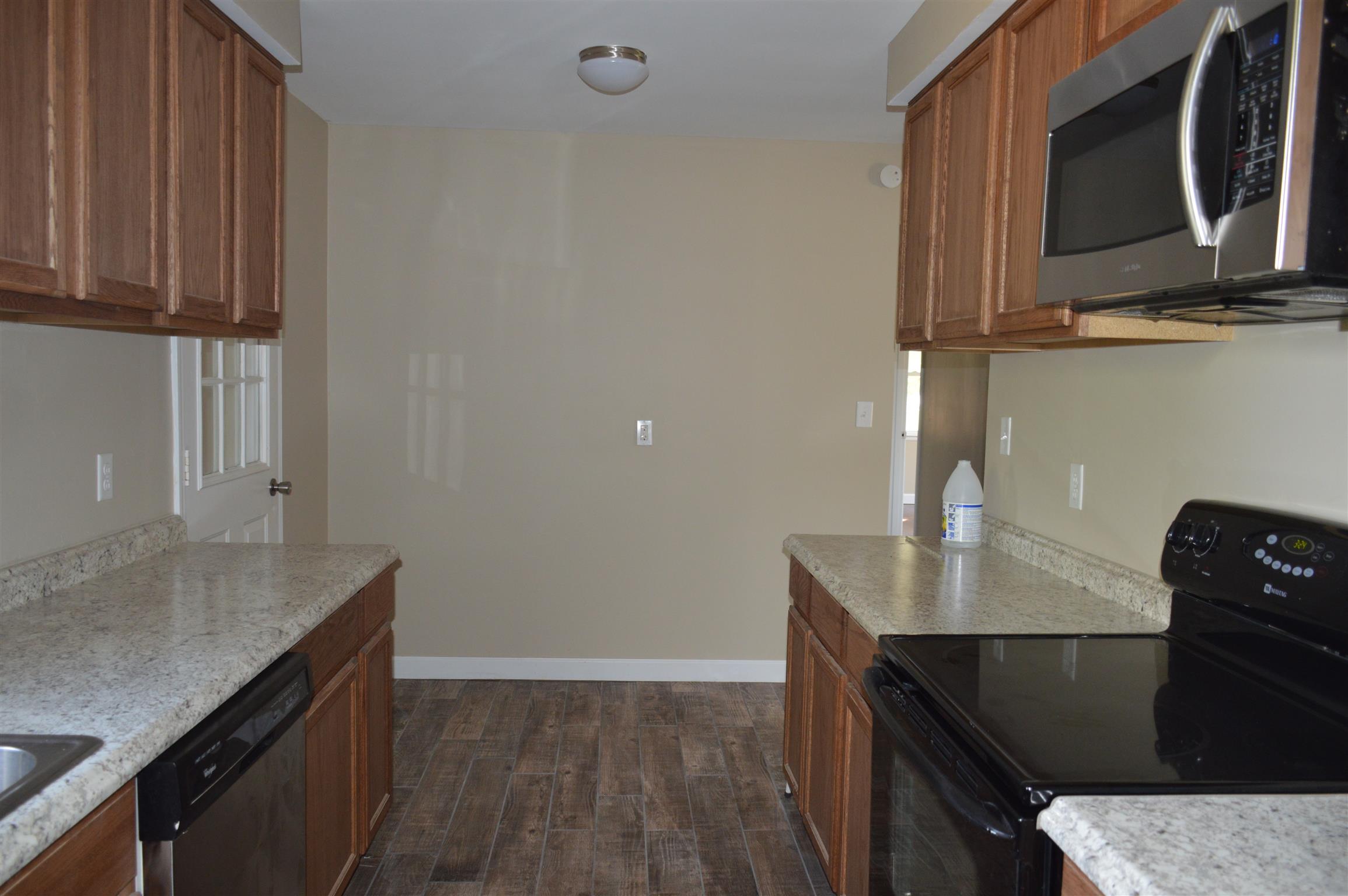 229 Edmondson Ferry Road Clarksville, TN 37040 - Photo 8 of 25 Gallery Image 8