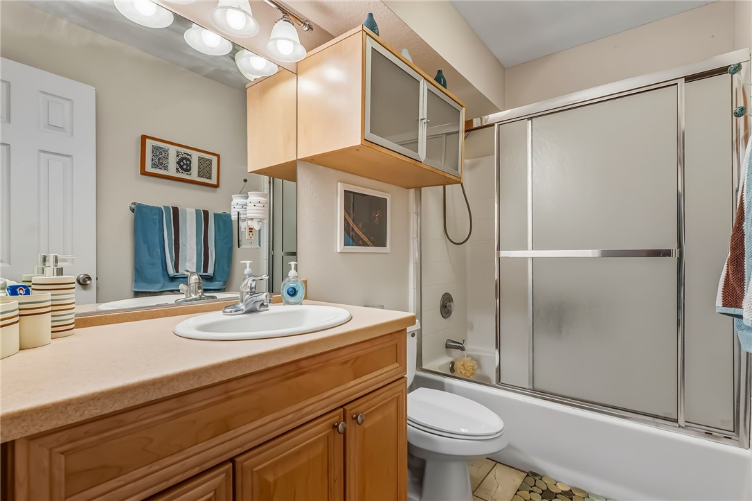 3408 Sunriver Road, Unit 208 Bullhead City, AZ 86429 - Photo 32 of 47 Bathroom