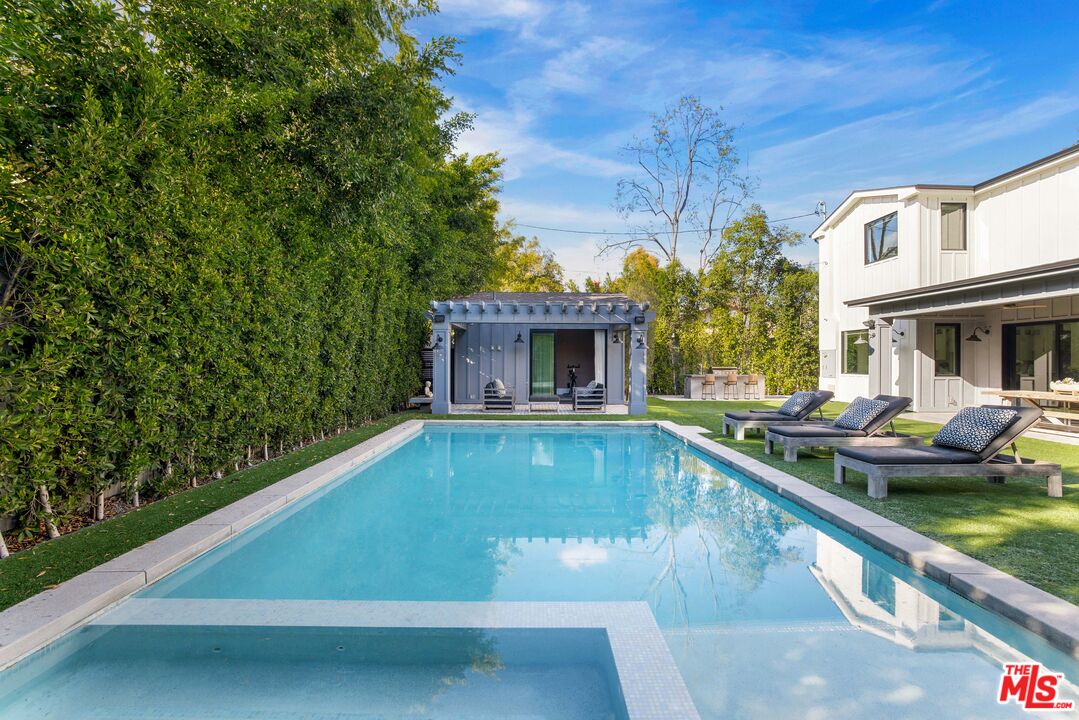 4533 Gentry Avenue Studio City, CA 91607 - Photo 13 of 39 a view of a house with swimming pool