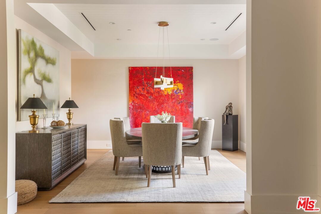 4533 Gentry Avenue Studio City, CA 91607 - Photo 6 of 39 a dining room with furniture and window