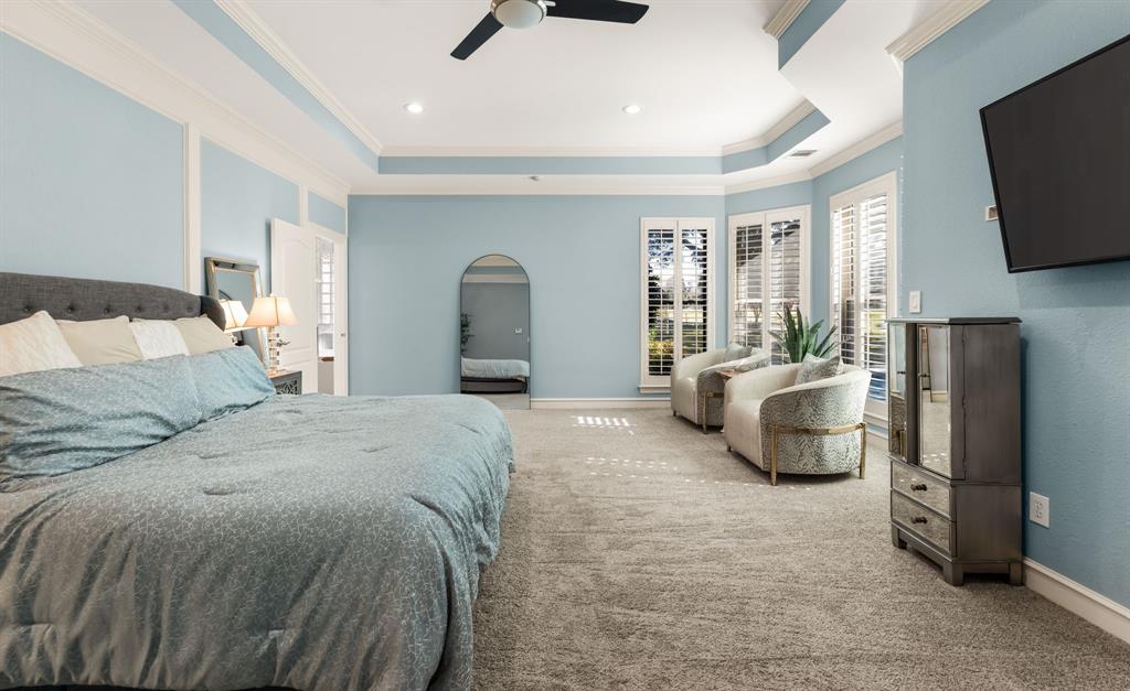 1904 MacGregor Drive Plano, TX 75093 - Photo 19 of 38 Primary Bedroom