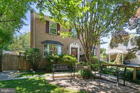 $975,000 | 1714 Luzerne Avenue, Silver Spring, MD 20910