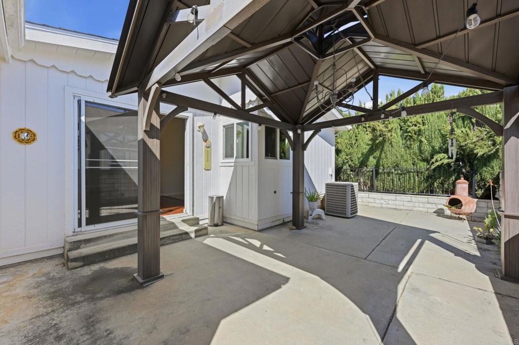 647 Via Costa Rica Vista, CA 92081 - Photo 29 of 45
