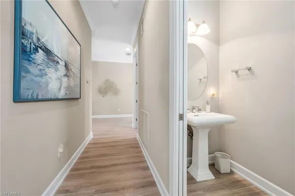 $1,364,000 | 8026 Signature Club Circle, Unit 5201, Naples, FL 34113