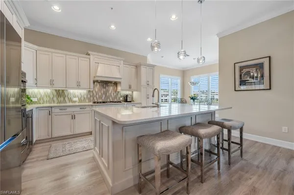 $1,364,000 | 8026 Signature Club Circle, Unit 5201, Naples, FL 34113