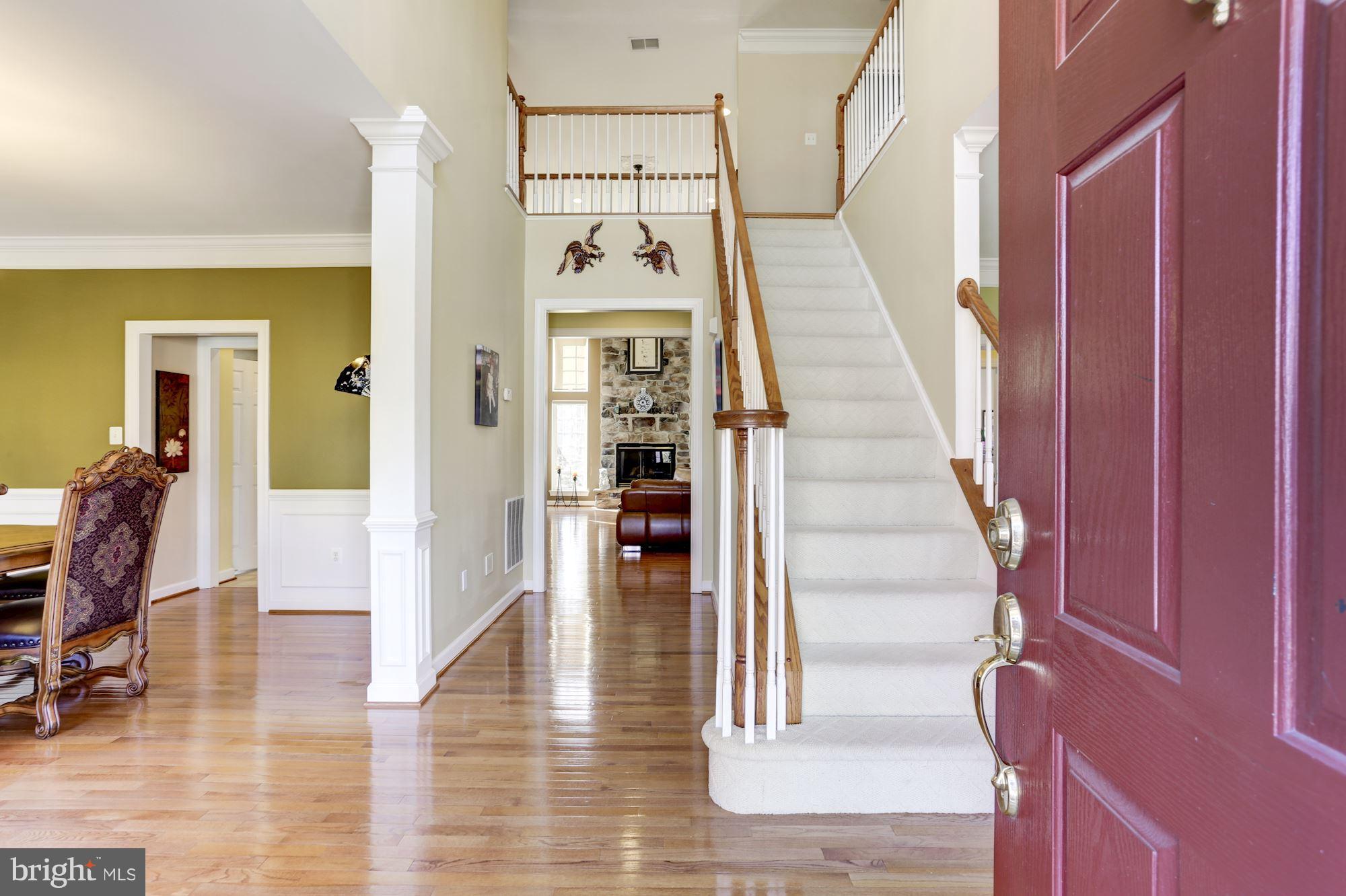 14423 Fairdale Road Silver Spring, MD 20905 - Photo 3 of 30 Open Foyer