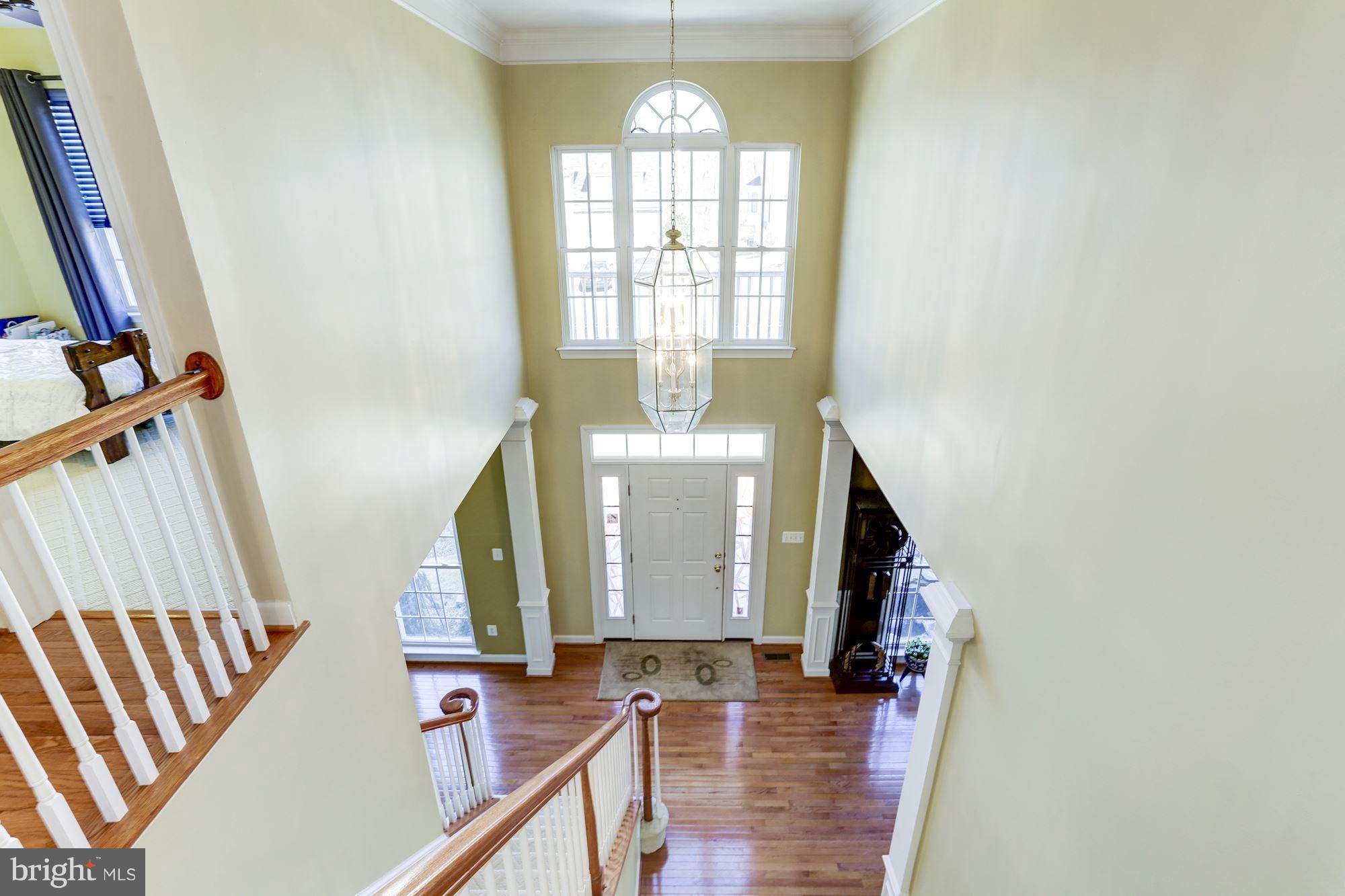 14423 Fairdale Road Silver Spring, MD 20905 - Photo 4 of 30 Open Foyer
