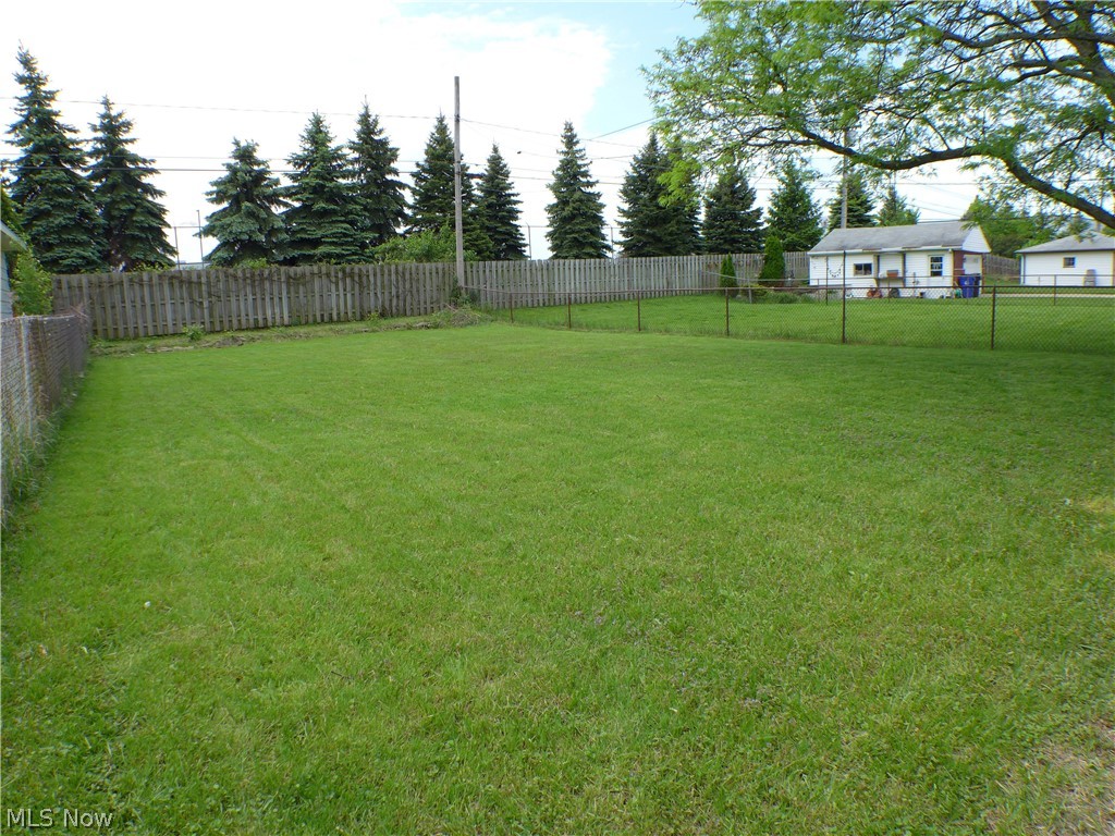 19315 Homeway Road Cleveland, OH 44135 - Photo 27 of 29