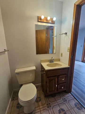 $2,400 | 128 North Roosevelt Street, Bloomington, IN 47408