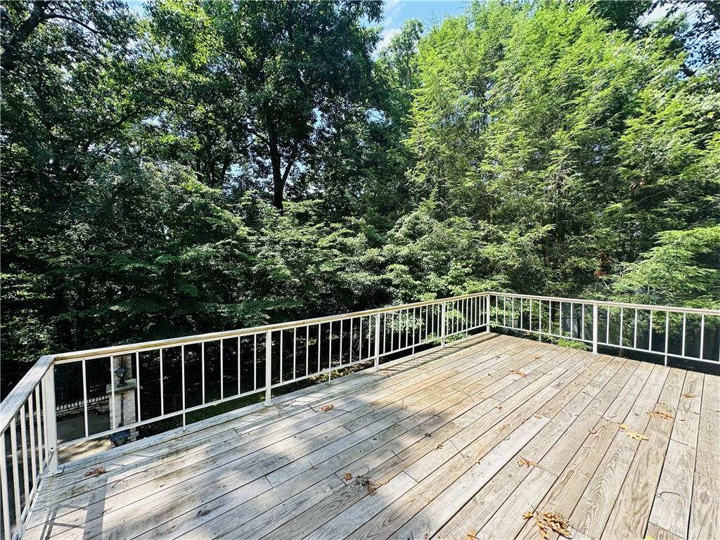 816 Belmont Road Butler, PA 16001 - Photo 4 of 39