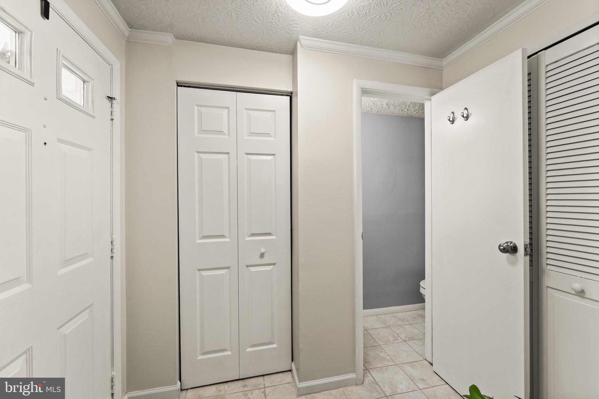 1617 Sierra Woods Drive Reston, VA 20194 - Photo 19 of 39 a view of a bathroom with a shower