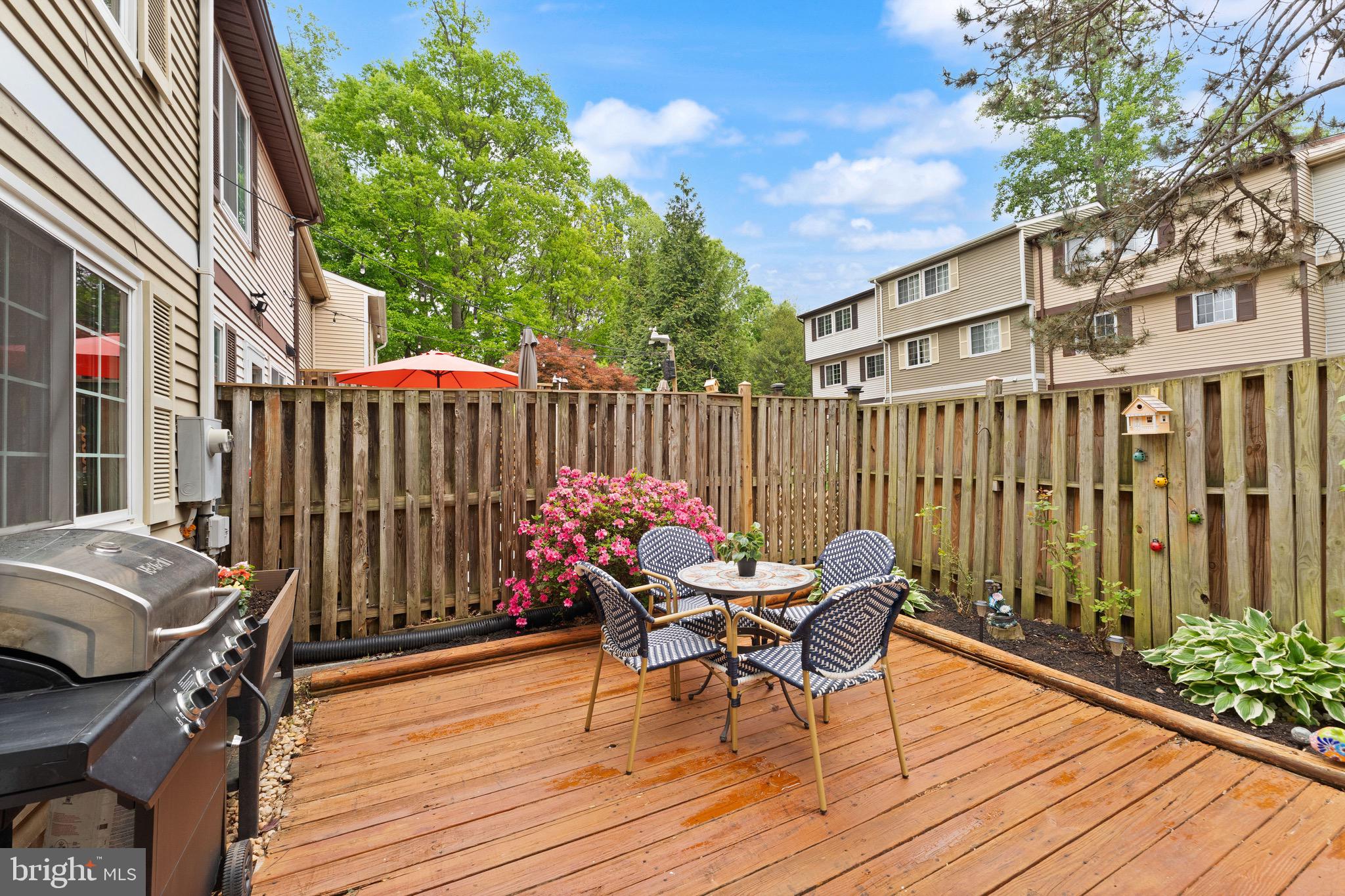 1617 Sierra Woods Drive Reston, VA 20194 - Photo 3 of 39 a outdoor view with a sitting space