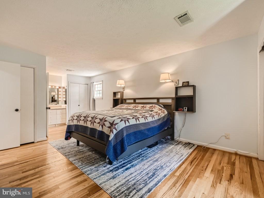 466 Edgewater Road Pasadena, MD 21122 - Photo 20 of 32 Gorgeous Floors and Multiple Closets in Primary