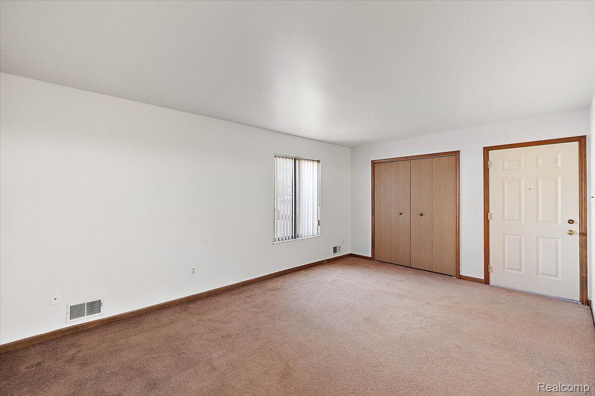 16411 East 10 Mile Road Eastpointe, MI 48021 - Photo 35 of 57 Gallery Image 35