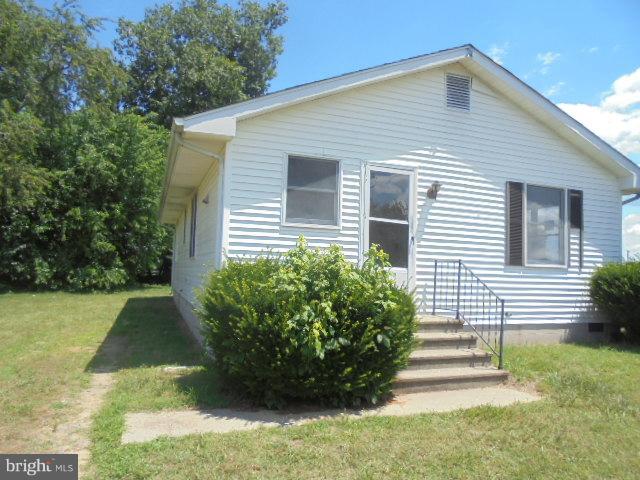 1721 Dudley Chance Road Millington, MD 21651 - Photo 2 of 21 a front view of a house with garden