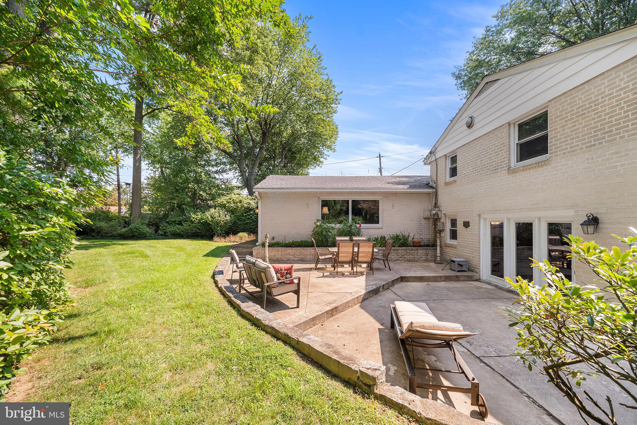 403 Meadow Lane Wallingford, PA 19086 - Photo 35 of 38 Rear Patio