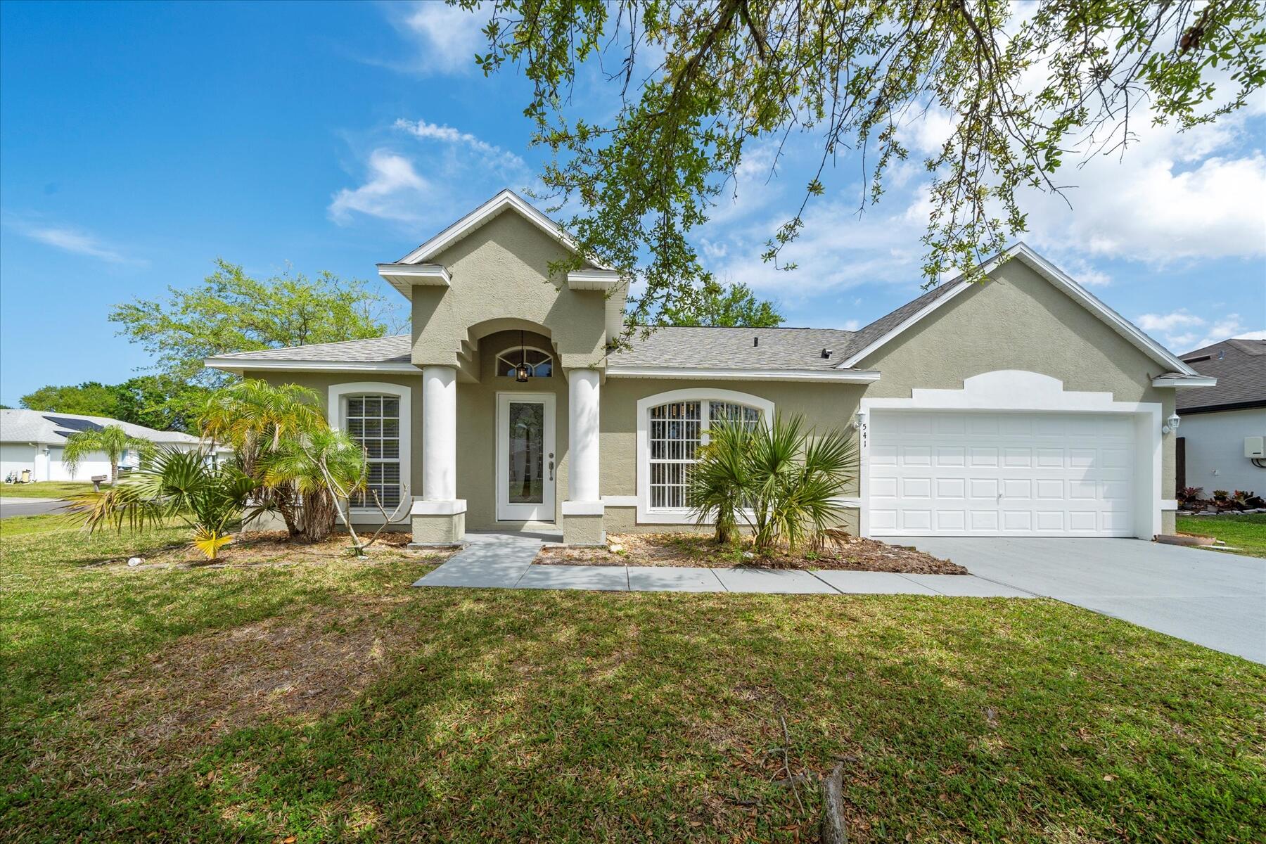 541 Avocado Road Northwest Palm Bay, FL 32907 - Photo 1 of 25 01-DSC04460