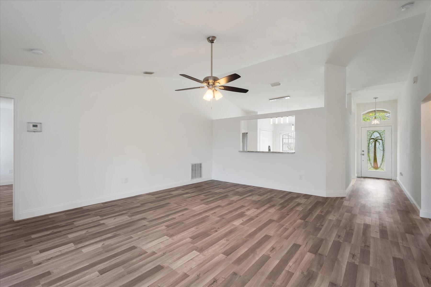 541 Avocado Road Northwest Palm Bay, FL 32907 - Photo 9 of 25 09-DSC04614