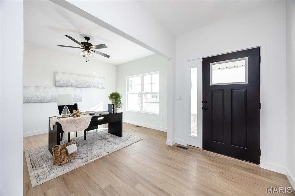 305 Frontenac Road O'Fallon, IL 62269 - Photo 2 of 35