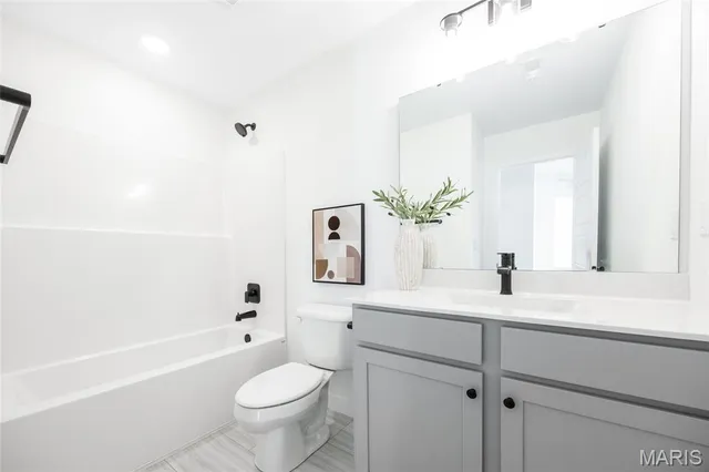 $469,900 | 305 Frontenac Road, O'Fallon, IL 62269