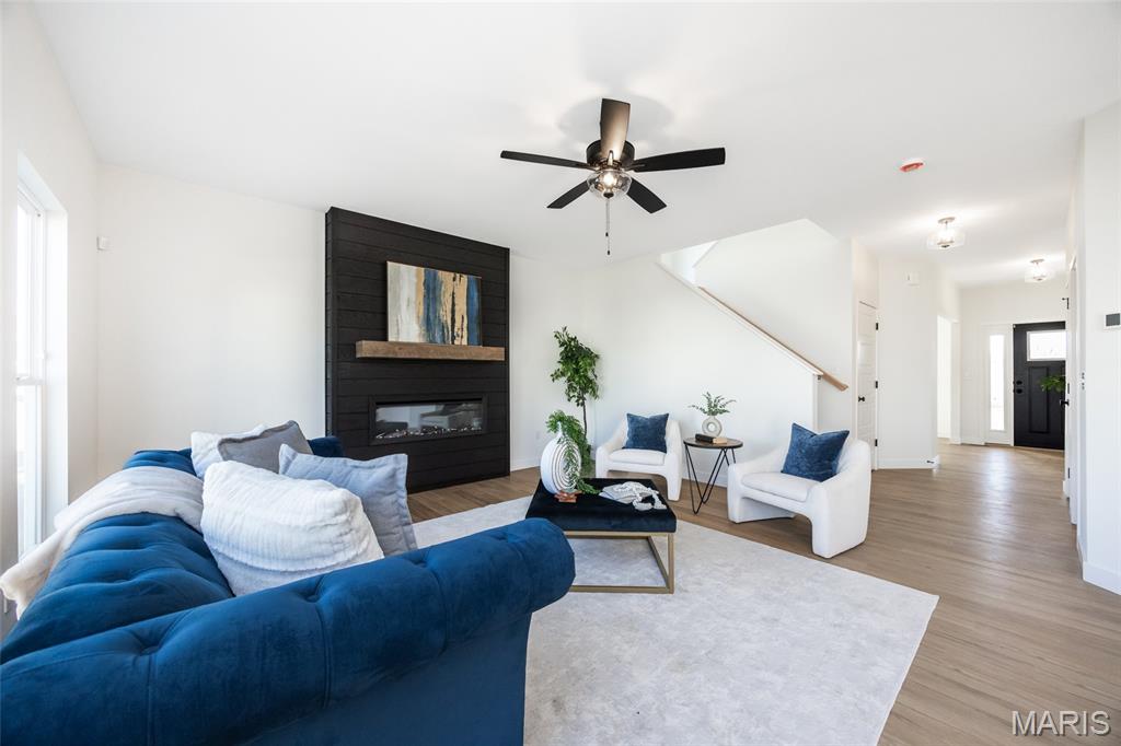 305 Frontenac Road O'Fallon, IL 62269 - Photo 4 of 35