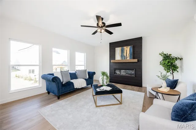 $469,900 | 305 Frontenac Road, O'Fallon, IL 62269