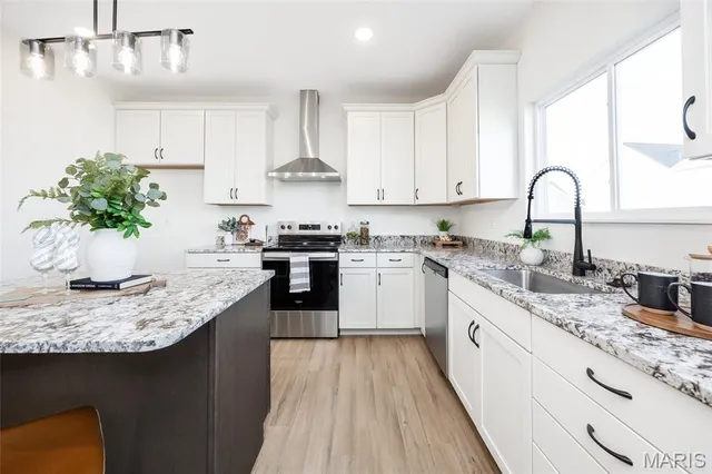 $469,900 | 305 Frontenac Road, O'Fallon, IL 62269