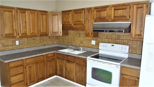 $1,900 | 5342 22nd Avenue North, St. Petersburg, FL 33710
