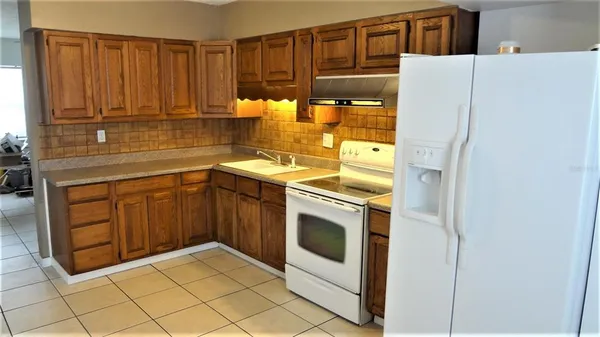 $1,900 | 5342 22nd Avenue North, St. Petersburg, FL 33710
