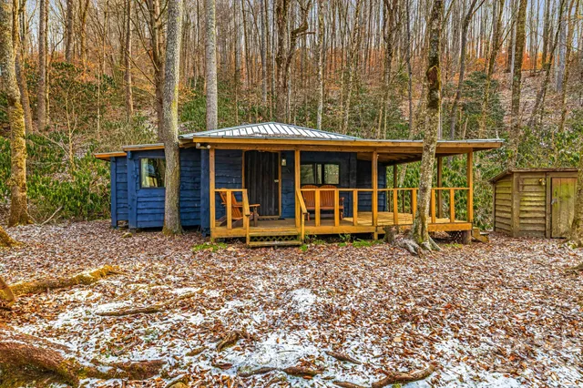 $725,000 | 131 Trillium Glen Drive, Mars Hill, NC 28754