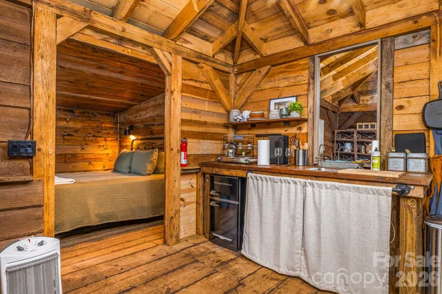 $725,000 | 131 Trillium Glen Drive, Mars Hill, NC 28754