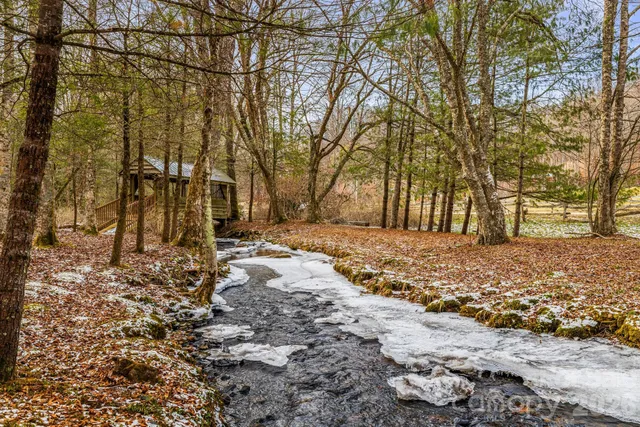 $725,000 | 131 Trillium Glen Drive, Mars Hill, NC 28754