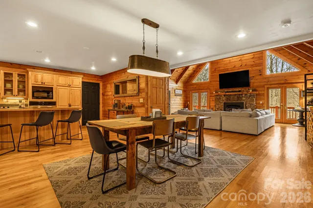 $725,000 | 131 Trillium Glen Drive, Mars Hill, NC 28754