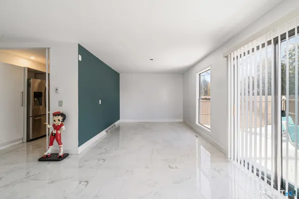 $295,999 | 900 Mix Avenue, Unit 123, Hamden, CT 06514