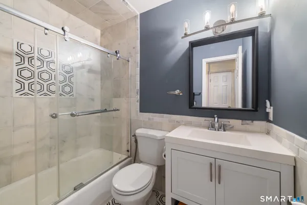 $295,999 | 900 Mix Avenue, Unit 123, Hamden, CT 06514