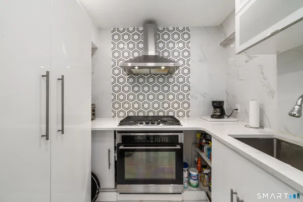 $295,999 | 900 Mix Avenue, Unit 123, Hamden, CT 06514