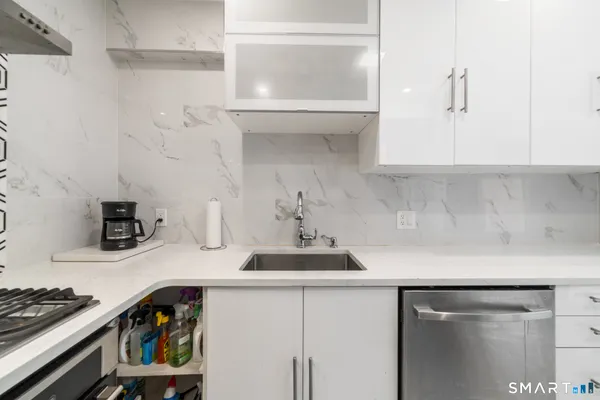 $295,999 | 900 Mix Avenue, Unit 123, Hamden, CT 06514