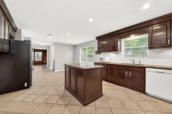 $3,300 | 11007 Tupper Lake Drive, Houston, TX 77042