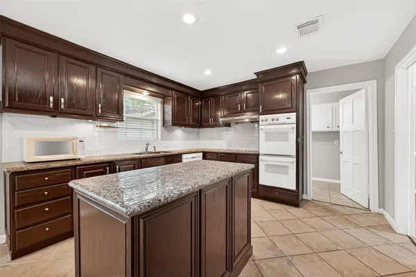 $3,300 | 11007 Tupper Lake Drive, Houston, TX 77042