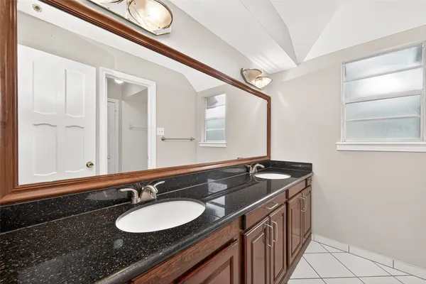 $3,300 | 11007 Tupper Lake Drive, Houston, TX 77042