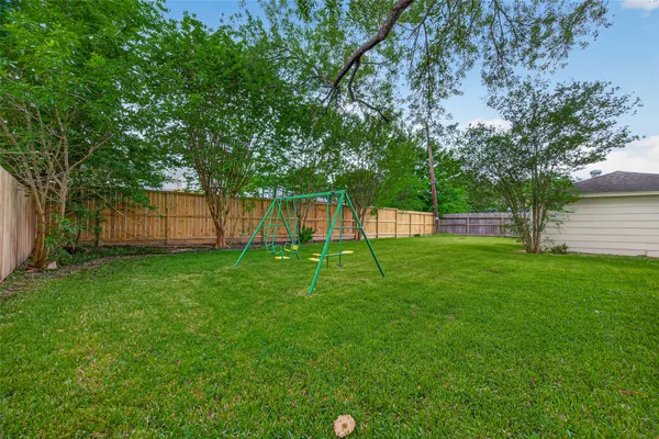 $3,300 | 11007 Tupper Lake Drive, Houston, TX 77042