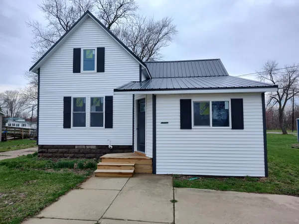 $139,900 | 509 North Walker Street, Bronson, MI 49028
