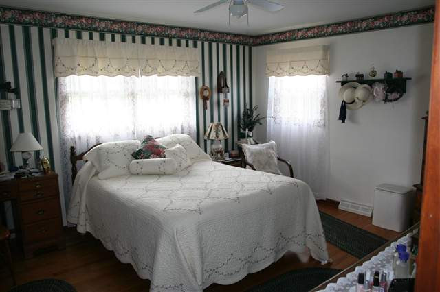 718 South Kelley Road Schenectady, NY 12306 - Photo 6 of 11 Photo 6