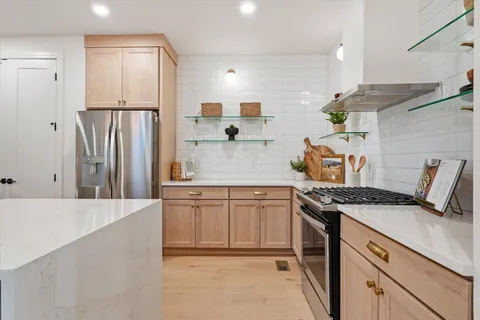 $749,900 | 624 Benton Avenue, Unit A, Nashville, TN 37204